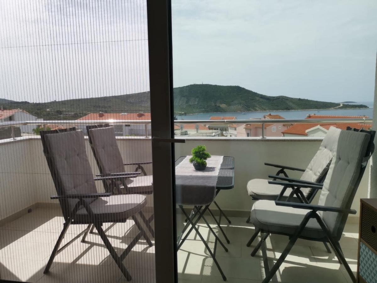 Ristovic Apartman Primošten Kültér fotó