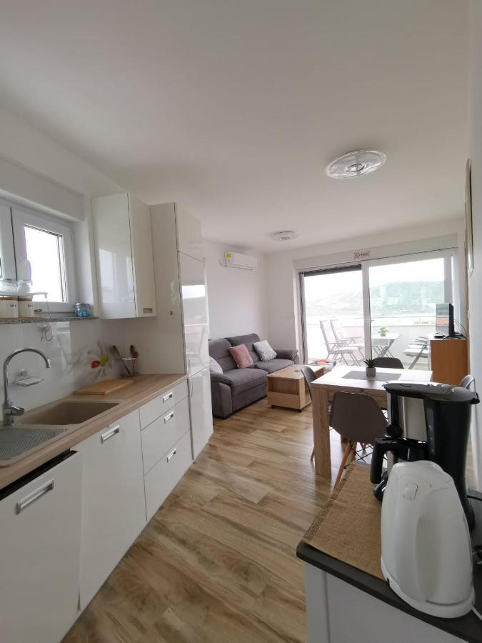Ristovic Apartman Primošten Kültér fotó